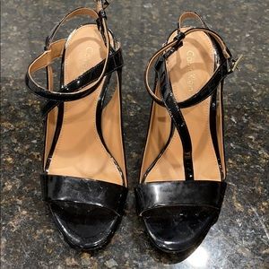 Black Calvin Klein heals.